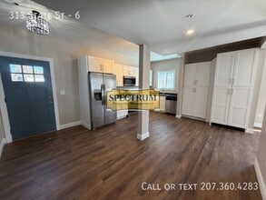 313 State St in Augusta, ME - Building Photo - Building Photo