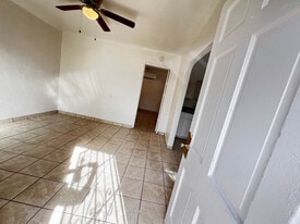 563 S 1st Ave in Yuma, AZ - Building Photo