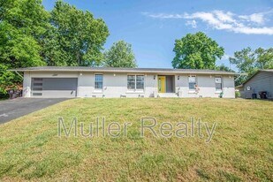 10837 Dineen Dr in Knoxville, TN - Building Photo