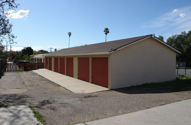 105-111 E Seaward Ave in San Ysidro, CA - Building Photo - Building Photo