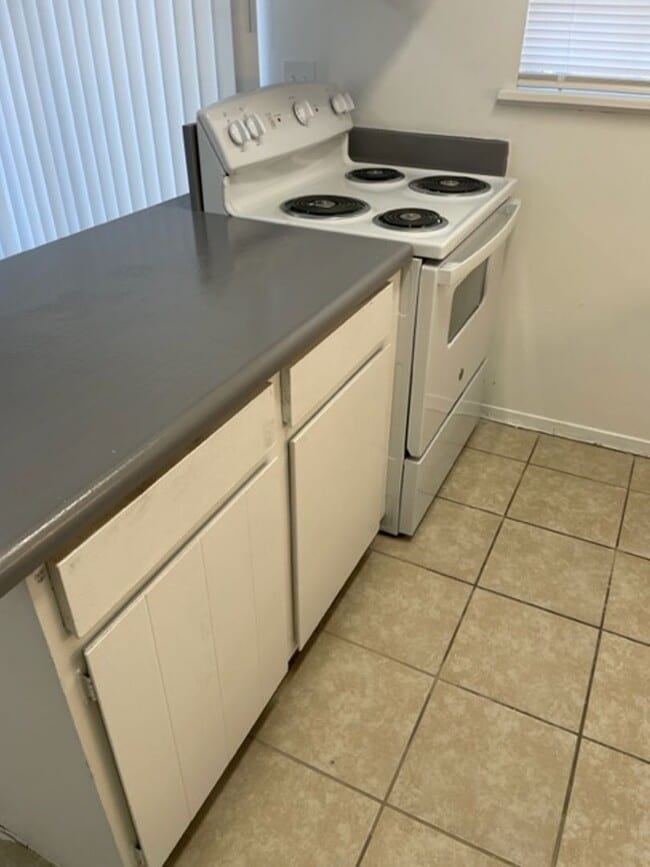 5317 Curry Ford Rd in Orlando, FL - Building Photo - Building Photo