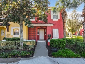 8410 Blue Lagoon Dr in Kissimmee, FL - Building Photo - Building Photo