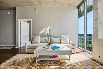 855 Peachtree St NE in Atlanta, GA - Building Photo - Building Photo