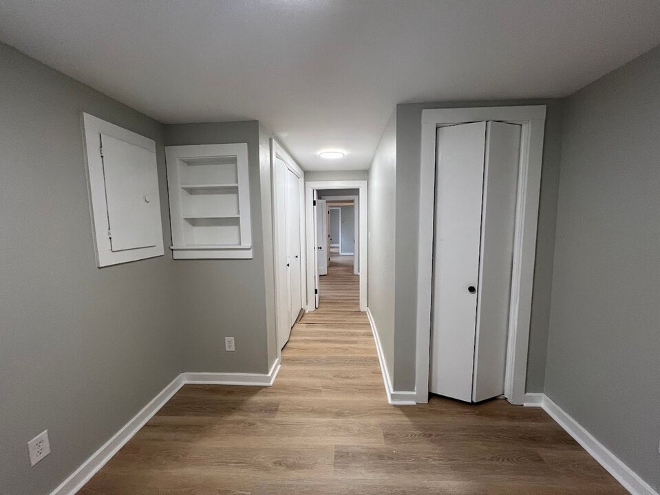8 E South St in West Alexandria, OH - Building Photo