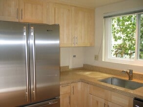 155 N El Camino Real in San Mateo, CA - Building Photo - Building Photo