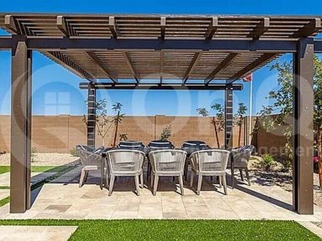14109 W Crabapple Dr in Surprise, AZ - Building Photo - Building Photo