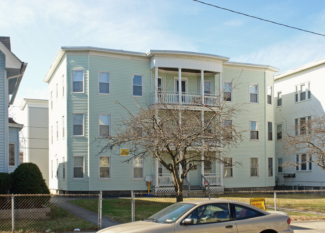 219 Laurel St in Manchester, NH - Foto de edificio - Building Photo