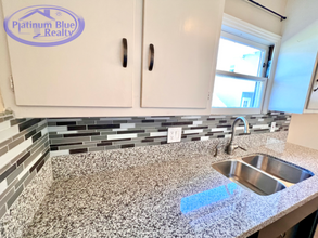 216 Avenue H-Unit -C in Redondo Beach, CA - Building Photo - Building Photo