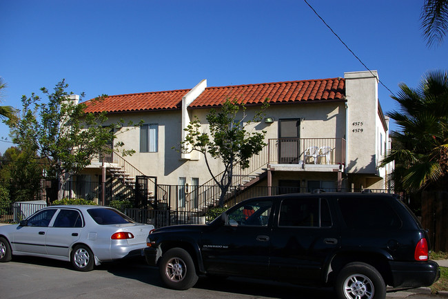 4575-4579 N 38th St in San Diego, CA - Foto de edificio - Building Photo