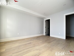 347 Market St, Unit 1 in Boston, MA - Building Photo - Building Photo