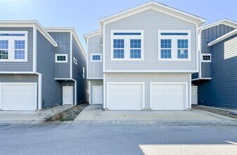 18813 Luminescent Ln in Spring, TX - Building Photo - Building Photo
