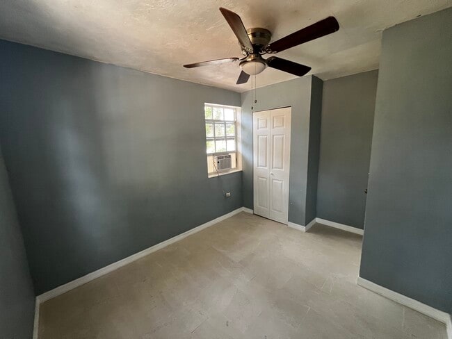 4641 Myrtle Ln, Unit 4641 Myrtle ln in West Palm Beach, FL - Foto de edificio - Building Photo