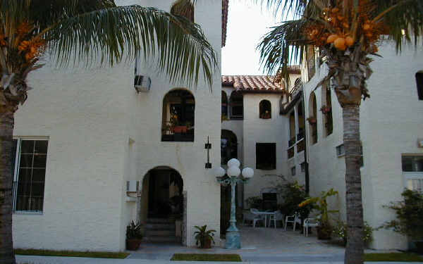 184 Sunset Ave in Palm Beach, FL - Building Photo - Building Photo