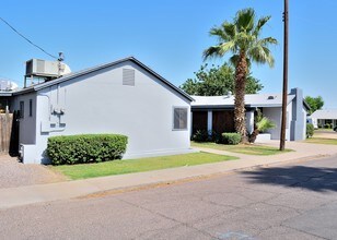 1504 E Clarendon Ave in Phoenix, AZ - Building Photo - Building Photo