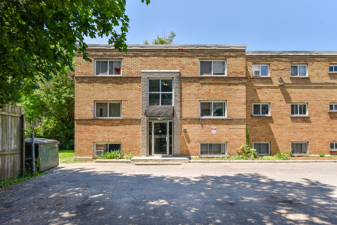 McClary Apartments in London, ON - Building Photo