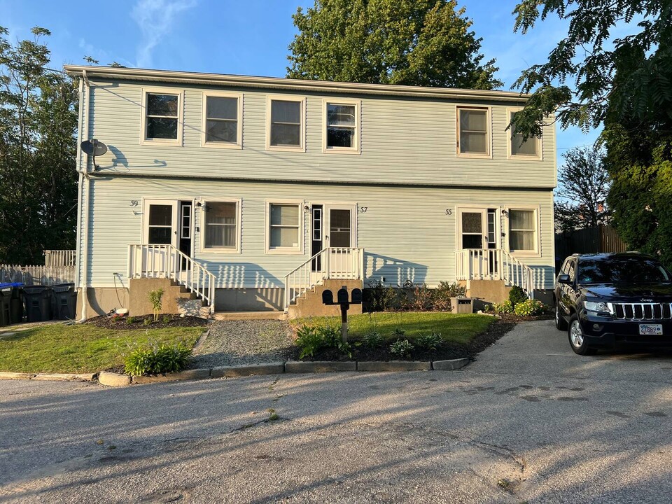 55 Vicksburg St in Providence, RI - Foto de edificio