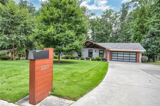 property at 225 Jayne Ellen Way