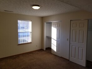 8292 Traphagen St NW in Massillon, OH - Building Photo - Building Photo