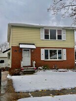 48 S Bellevue Ave, Unit 2 in Depew, NY - Building Photo