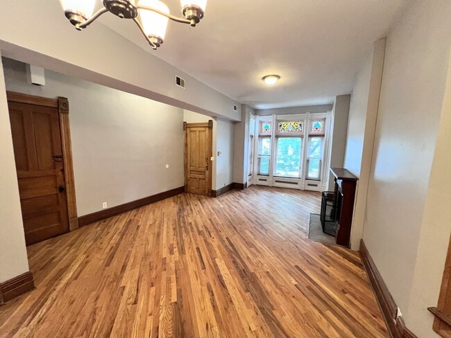 2240 N Halsted St in Chicago, IL - Building Photo - Building Photo