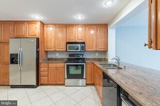 1773 S Hayes St in Arlington, VA - Building Photo - Building Photo