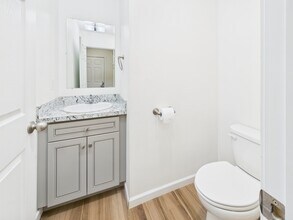 3905 Tanada Rd in North Pole, AK - Building Photo - Building Photo