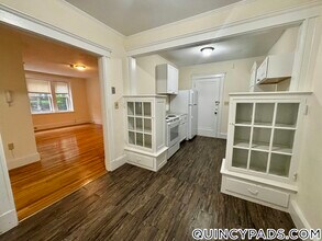 179 Thomas E. Burgin Pkwy, Unit 7 in Quincy, MA - Building Photo - Building Photo
