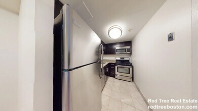 208 Freeman St, Unit #903 in Brookline, MA - Building Photo - Building Photo