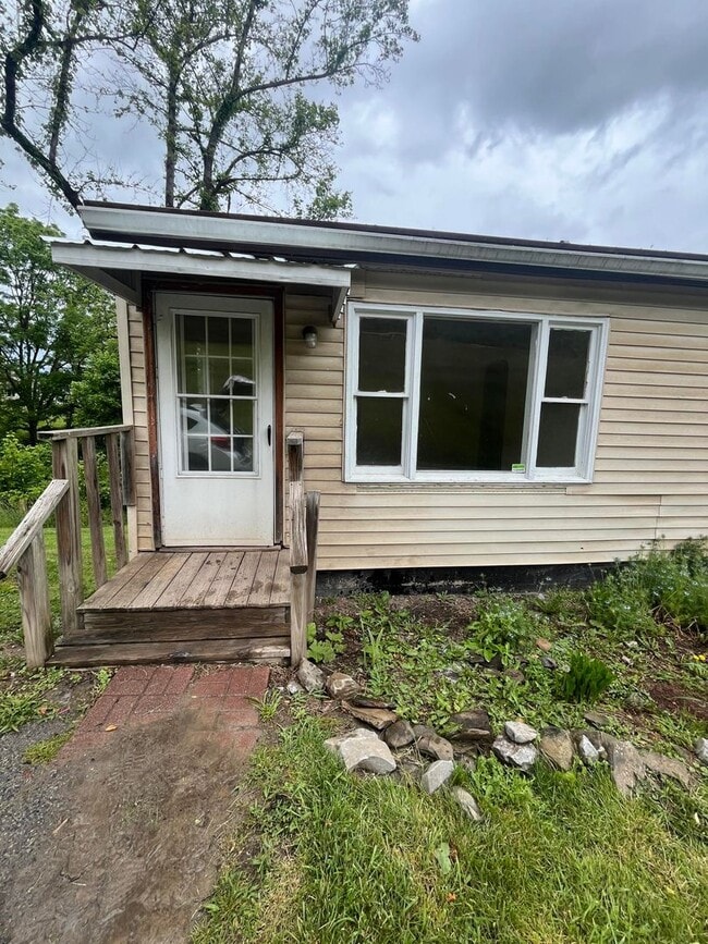 property at 421-423 S Lewis St