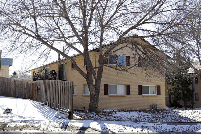 1803 Monteagle St in Colorado Springs, CO - Building Photo - Building Photo