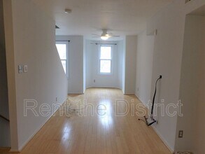1107 R St NW in Washington, DC - Foto de edificio - Building Photo