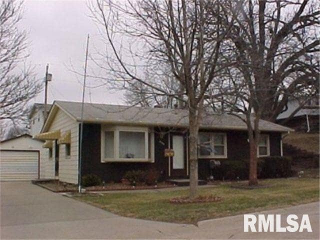 property at 2544 Glenn St