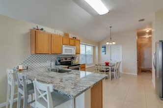 11512 Gloriosa Dr in Fort Worth, TX - Building Photo - Building Photo