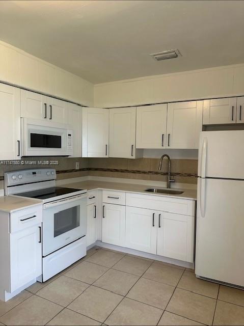 5701 SW 27th St-Unit -2 in West Park, FL - Building Photo