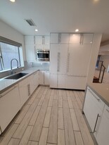 947 4th St in Santa Monica, CA - Building Photo