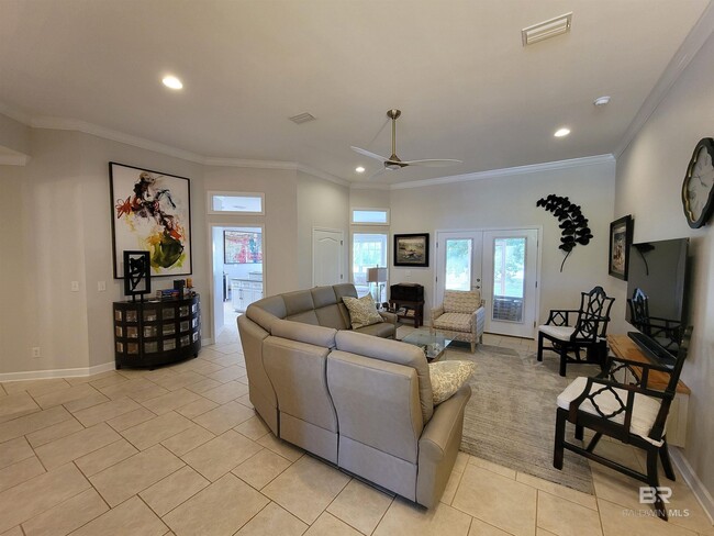 604 Pinehurst Point in Gulf Shores, AL - Foto de edificio - Building Photo