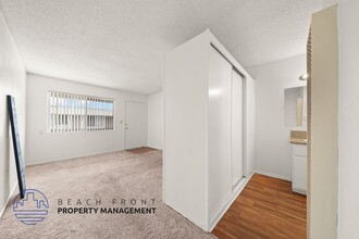Trinidad Apartments in Hawthorne, CA - Building Photo - Building Photo