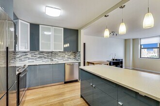 6301 N Sheridan Rd, Unit 7C in Chicago, IL - Foto de edificio - Building Photo