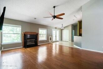 193 Ivy Lakes Dr in Jacksonville, FL - Building Photo - Building Photo