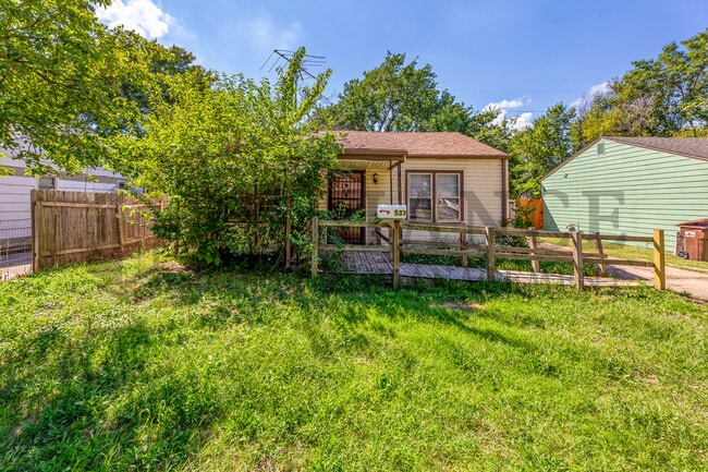 property at 537 Richmond N