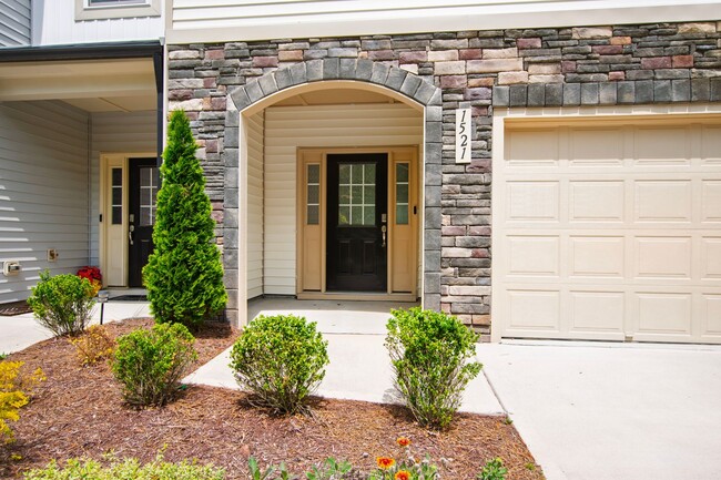1521 Sunset Peak Wy in Durham, NC - Building Photo - Building Photo