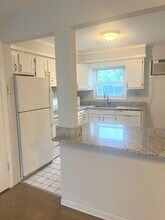 7952 Madison St in River Forest, IL - Building Photo - Building Photo