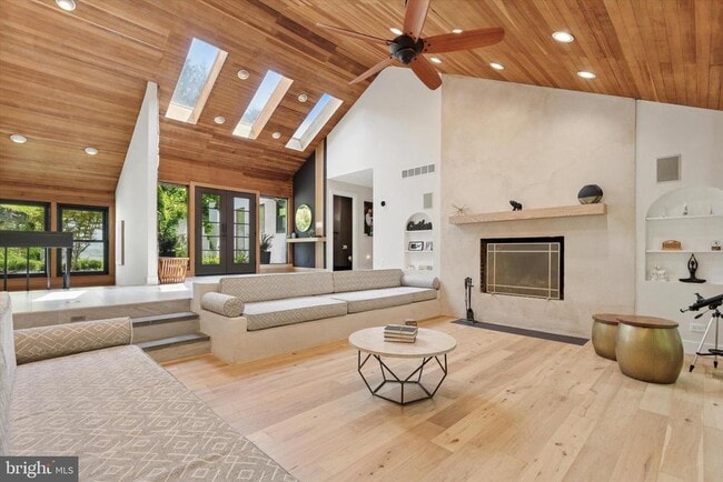 1220 Valley Rd in Villanova, PA - Building Photo - Building Photo