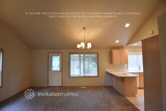 23311 67th Ave Ct E in Graham, WA - Foto de edificio - Building Photo