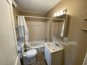 220 E 7th St in Albert Lea, MN - Building Photo - Building Photo