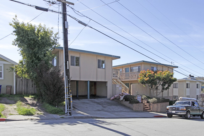 1072 6th St in Monterey, CA - Foto de edificio - Building Photo