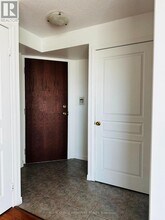 2545 Erin Centre Blvd in Mississauga, ON - Building Photo - Building Photo