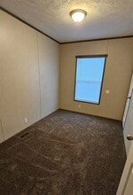 2122 E 54th St S in Wichita, KS - Building Photo - Building Photo