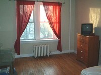 Building Photo - 1221 E Genesee St Apartamentos in Syracuse, New York