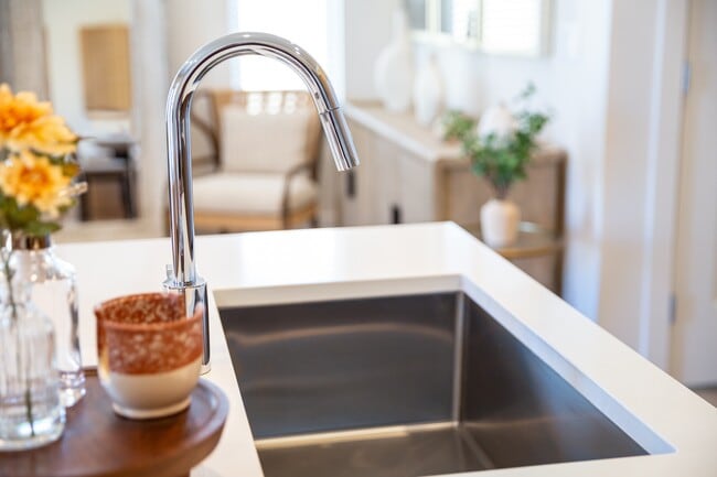 The Wheeler in Murray, UT - Foto de edificio - Building Photo